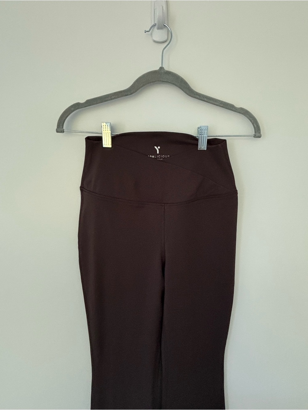 Yogalicious Lux Madison 7/8 flare pant - Picture 3 of 6